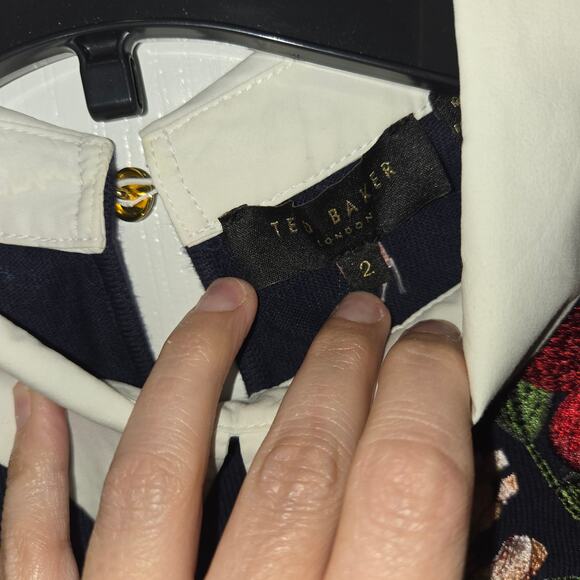 Ted Baker London Toriey shirt faux collar and hem sz 2 - Picture 3 of 6